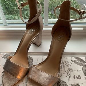 Good open toed & ankle strapped heels